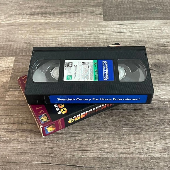 COMMANDO - ARNOLD SCHWARZENEGGER [ VHS ] 20TH CENTURY FOX - Picture 6 of 6